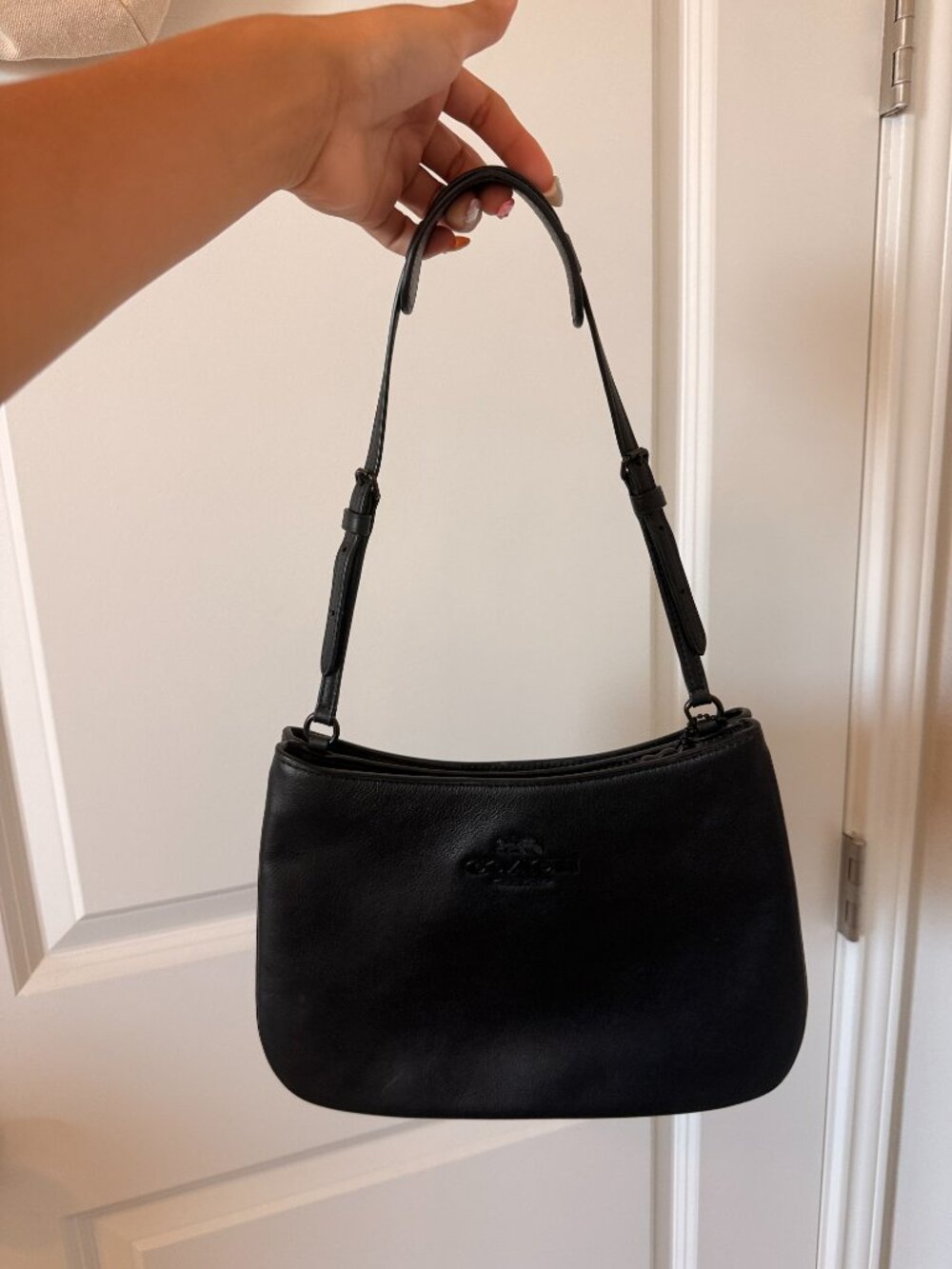 Coach Black Leather Shoulder Bag Adjustable Strap